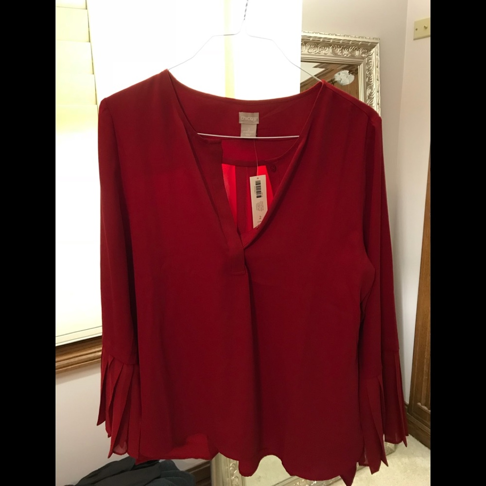 Chico’s Flutter Sleeve Top - Size 2 - NWT
